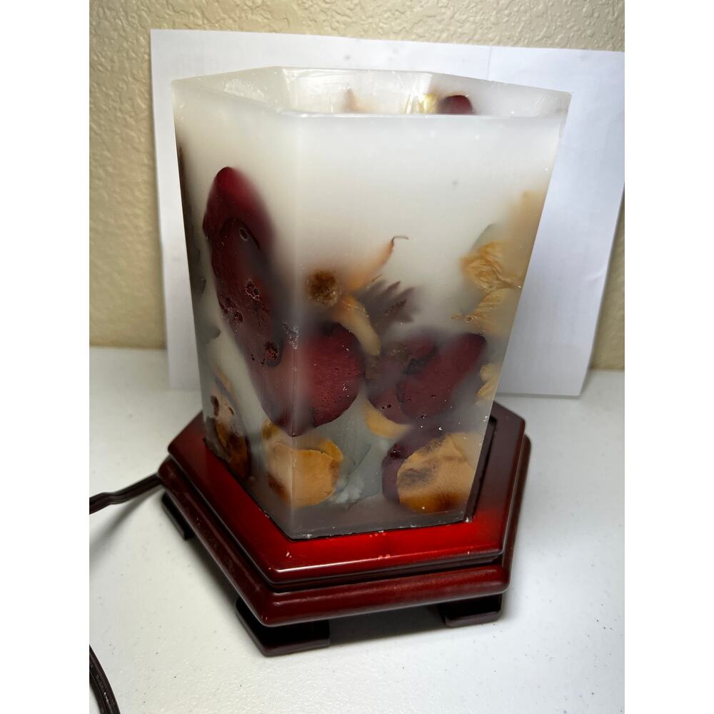 Candles 2 Remember Real Flowers Made into Candles & Electric Light 0053